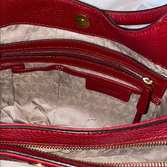 MK Dark red med. tote and clutch 🔐 - Picture 4 of 7